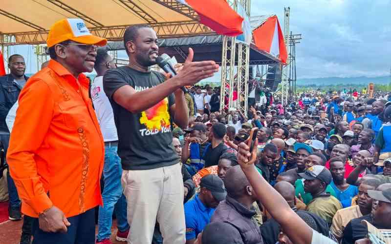 Triumphant entry as Kisumu roars to ‘Sisi ndio Sifuna’ wave